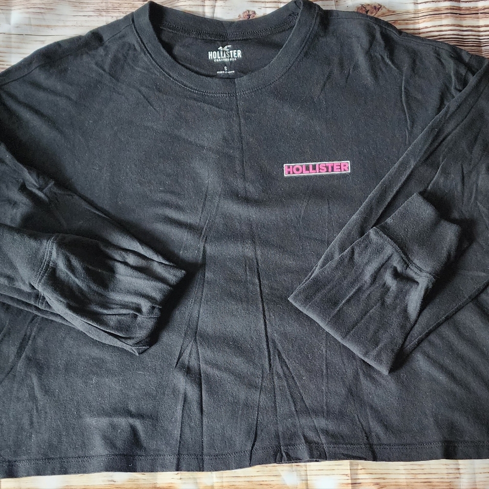 Hollister cropped long sleeve shirt
